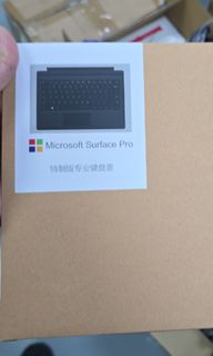 Microsoft Surface Keyboard457032310844958720