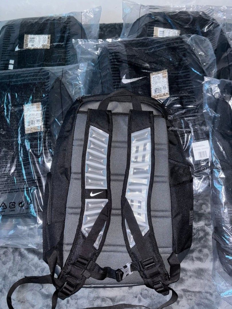 NIKE ELITE BAG 32L “BLACK” (Category: Backpacks) located in Manila. Submitted by keepgrind2023 (Listing ID 1400250268, Image 2). Description: NIKE ELITE BAG 32L “BLACK”.