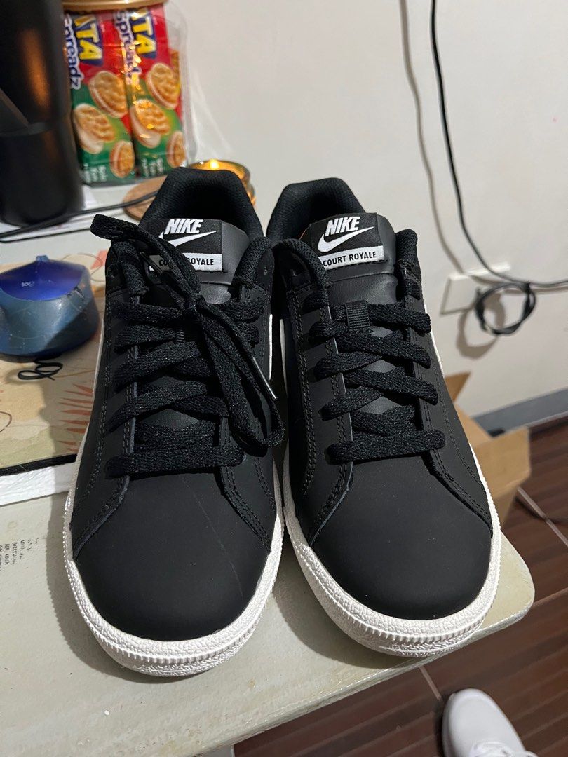 Nike Shoes - Size 8.5 (Category: Sneakers) located in Mandaluyong City. Submitted by bwsventures (Listing ID 1400378041, Image 2). Description: Brand new, never been used. Original. Size: 8.5 Buyer to pay for shipping fee. Free shipping if you buy 2 or more items. .