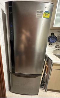 (Category: ) located in . Submitted by tant2 (Listing ID 1400236129, Image 1). Description: .