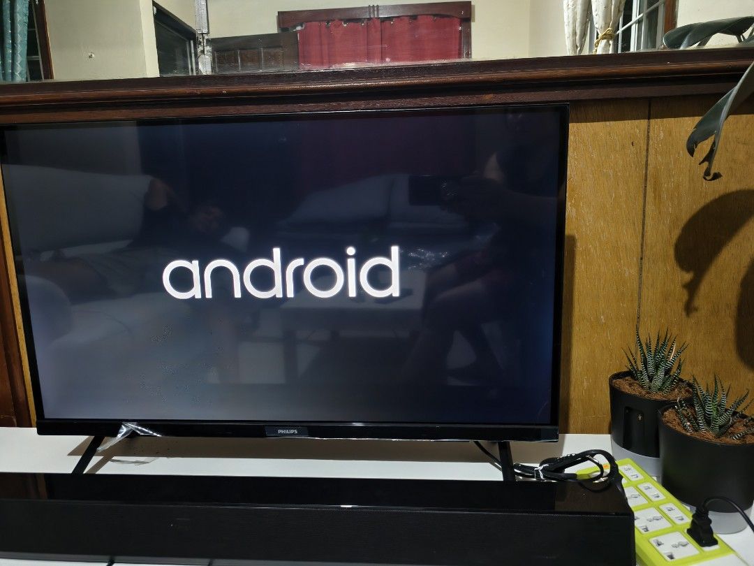 Philips 6900 Series 32" LED Android TV (Category: TV) located in Las Pinas. Submitted by dhanglenda.1 (Listing ID 1400316853, Image 2). Description: - Philips 6900 Series 32" LED Android TV - Android operating system - Supports HDMI and USB - In good working condition - Comes with original box - Ready for pick up.