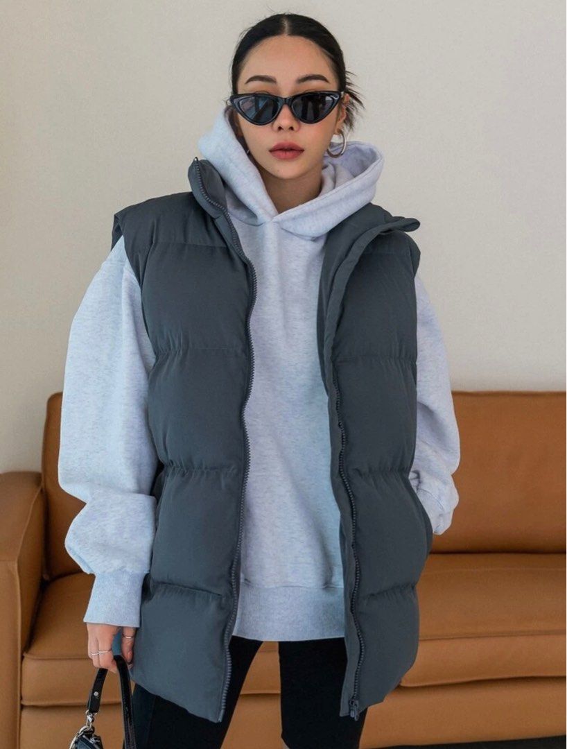 Puffer Vest (Category: Coats, Jackets and Outerwear) located in Manila. Submitted by dodebelen (Listing ID 1400282551, Image 1). Description: Brand: Dazy (Shein) Original Price: Php1379 Condition: Like new, used once in the US.