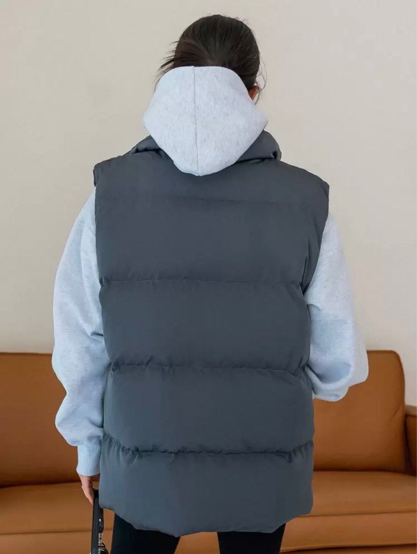 Puffer Vest (Category: Coats, Jackets and Outerwear) located in Manila. Submitted by dodebelen (Listing ID 1400282551, Image 3). Description: Brand: Dazy (Shein) Original Price: Php1379 Condition: Like new, used once in the US.
