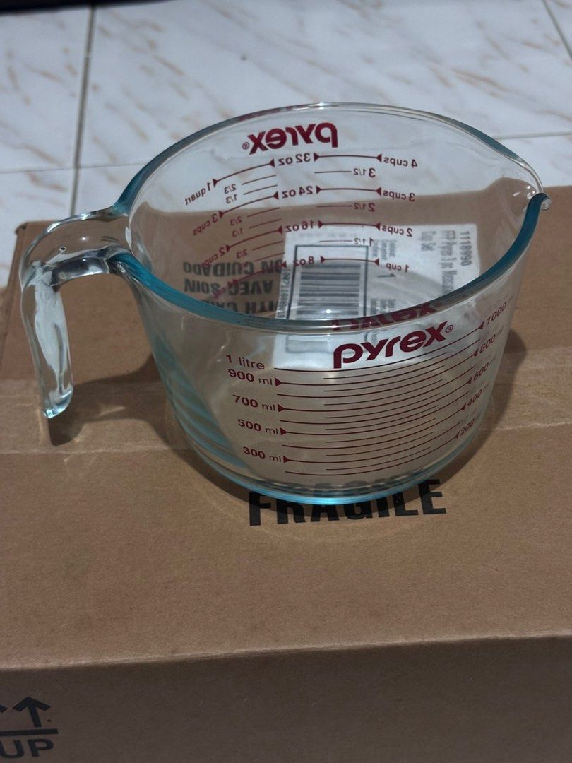 Pyrex 3-Piece Measuring Cup Set (Category: Bakeware) located in Paranaque City. Submitted by joyaoo1 (Listing ID 1400368791, Image 3). Description: Pyrex Measuring Cups 250ml 850.00 500ml 950.00 1000ml 1,100.00 Set of 3 Php 2,600.00 1pc 250ml 1pc 500ml 1pc 1000ml Parañaque Area Mode of Payment Gcash Maya Bank Transfer We can do COD thru Lalamove (Max of 2,000 lang po) Pm for more Details! P.S for sure buyer Price is still negotiable😉.