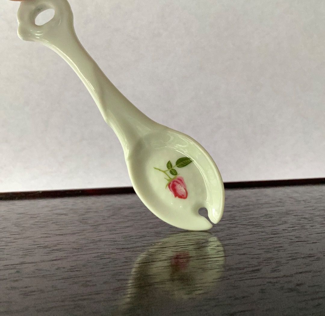Rose Dessert Spoons / Tea Spoon (Category: Coffee & Tea Tableware) located in Davao. Submitted by eclectic1925 (Listing ID 1400381597, Image 2). Description: Php120 each Rose Dessert Spoons / Tea Spoon *please msg, “Mine + letter” Please REVIEW PHOTOS First to pay .