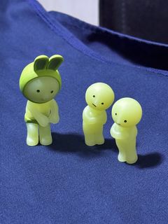 (Category: ) located in . Submitted by xiaolongbaeboo (Listing ID 1400325763, Image 1). Description: .