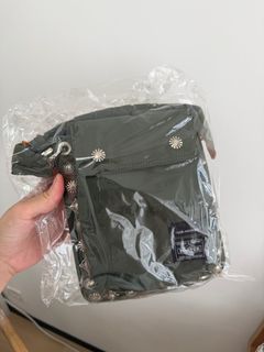 （分類：）位於 。 由 ccchunting 提交（商品編號 1400197804，圖片 1）。簡介： 。
