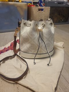 （分類：）位於 。 由 yng2208 提交（商品編號 1400338360，圖片 1）。簡介： 。