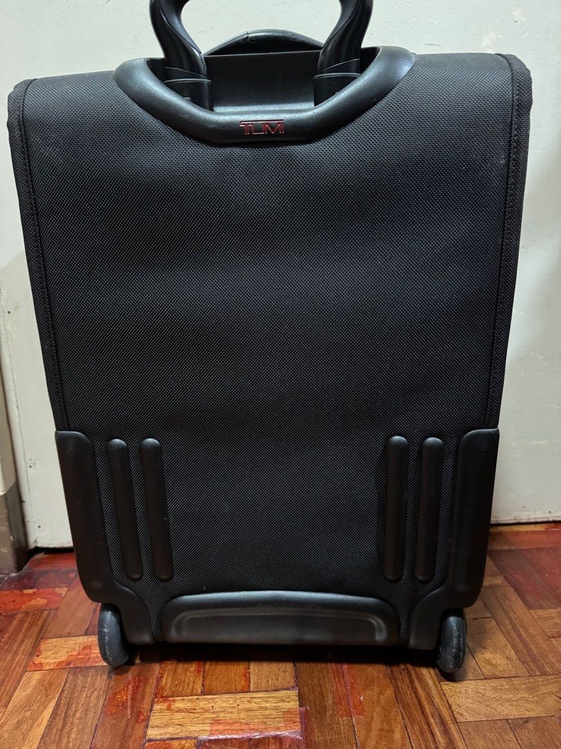 Tumi Alpha Carry On 2 Wheeled Luggage (Category: Luggage) located in Quezon City. Submitted by sj35452 (Listing ID 1400345408, Image 2). Description: Includes User manual, Warranty Card With ‘MA’ engraving .