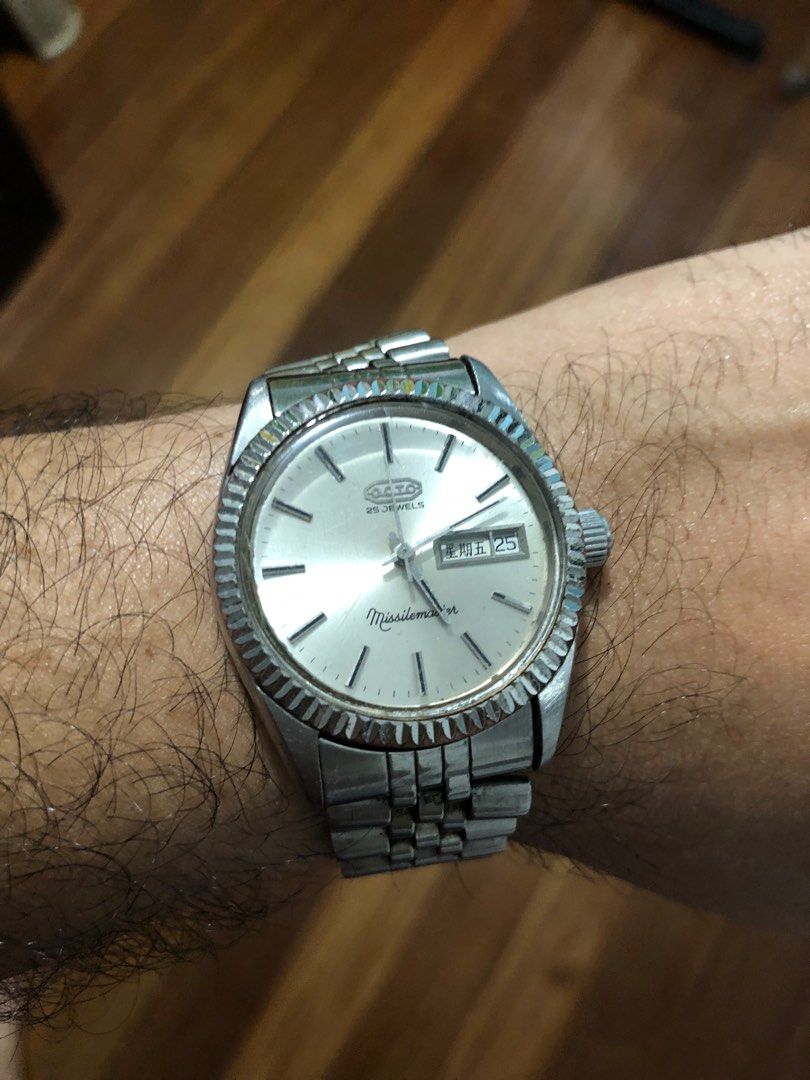 Vintage Octo Missilemaster “datejust” watch (Category: Luxury Watches) located in Manila. Submitted by watchmefor (Listing ID 1400328790, Image 1). Description: Octo missilemaster Swiss made Fluted bezel 25 jewels Eta 2798 “Datejust homage” Dm.