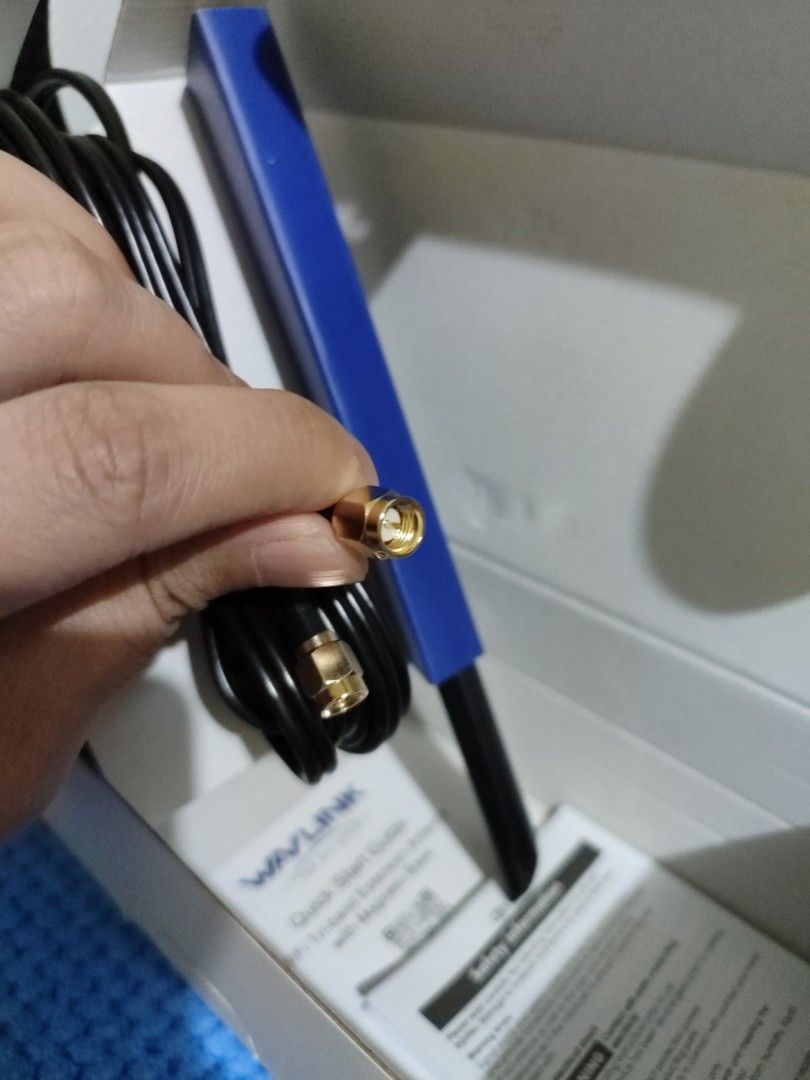 Wavlink wifi tri-band Extension Antenna (Category: Networking) located in Quezon City. Submitted by aedztcg (Listing ID 1400332972, Image 3). Description: This is good as new just opened to check but sadly I need a female sma connector instead this has a male sma connector. FYI. Has magnetic base Buyer handles and pays shipping. LBC for outside Metro Manila..