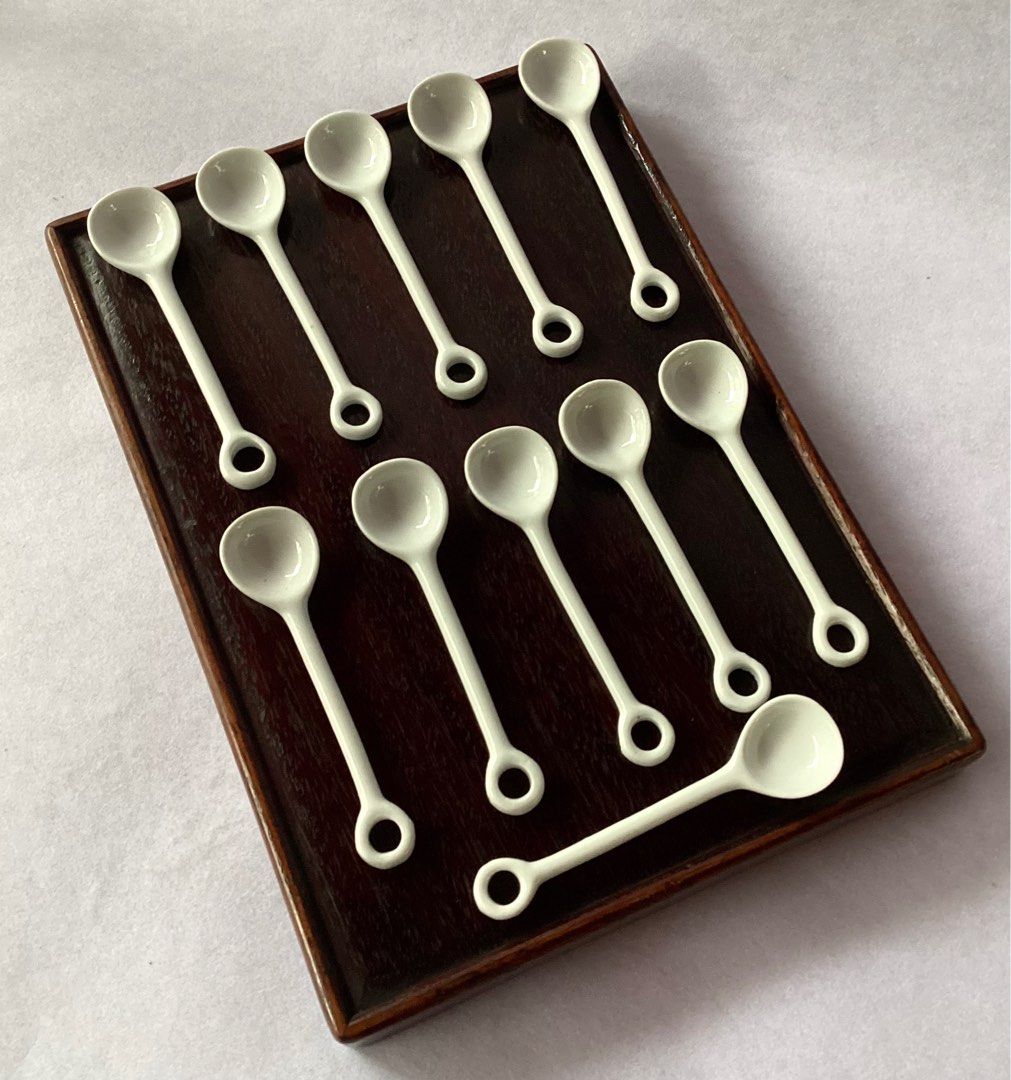 White Teaspoons / Coffee, Tea Scoop (Category: Coffee & Tea Tableware) located in Davao. Submitted by atbpshop192593 (Listing ID 1400382193, Image 2). Description: Php65 each (5 available) White Teaspoons / Coffee, Tea Scoop L: 4.2 inches Please REVIEW PHOTOS First to pay .