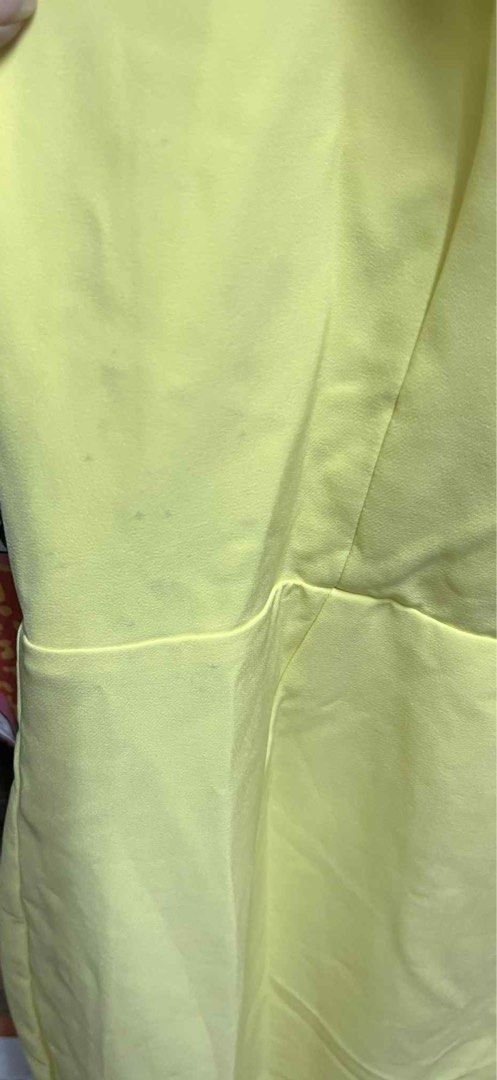 Yellow Cocktail Dress (Australia) (Category: Dresses) located in Taguig. Submitted by rae_jp (Listing ID 1372473338, Image 3). Description: Brand: Bardot From Australia Worth almost 10K at the time PLS SEE FLAWS ON THIRD PIC‼️ Slight stains but not that noticeable as you can see from first pic, di kita Still good for sunday brunches or pictorial purposes Already lifted with zonrox color safe NEGOTIABLE Offshoulder style Very high quality! Slightl