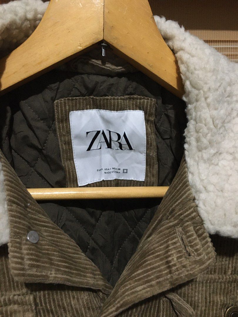 ZARA corduroy Sherpa (Category: Coats, Jackets and Outerwear) located in Manila. Submitted by findph09 (Listing ID 1400206514, Image 2). Description: Zara Corduroy Sherpa collar Tagged small Width 20 Length 25.5 Good as new condition No issue Price: 999 + shipping Lalamove & Jntexpress courier 🚚 .