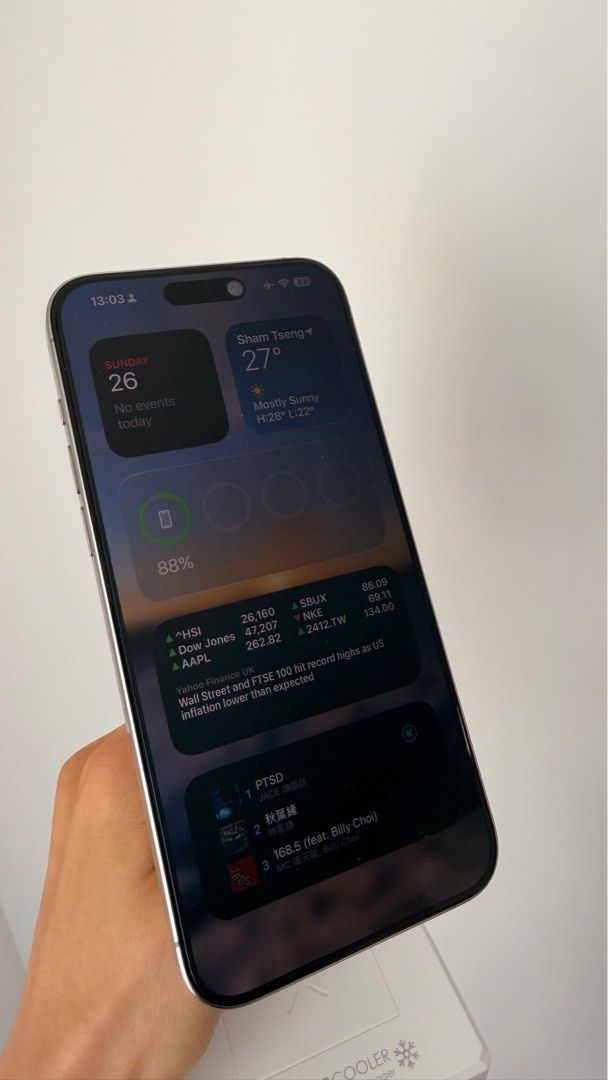 B 電池91% iPhone 15 Pro 256 GB ブラック　本体 B 電池91% iPhone 15 Pro 256 GB ブラック 本体