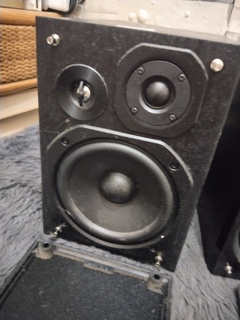 Affordable Speaker Bundle Panasonic and Hitachi Bundle 😍👌 (Category: Soundbars, Speakers & Amplifiers) located in Malolos. Submitted by afford.japan (Listing ID 1400398459, Image 2). Description: Affordable Speaker Bundle Panasonic and Hitachi Bundle 😍👌.
