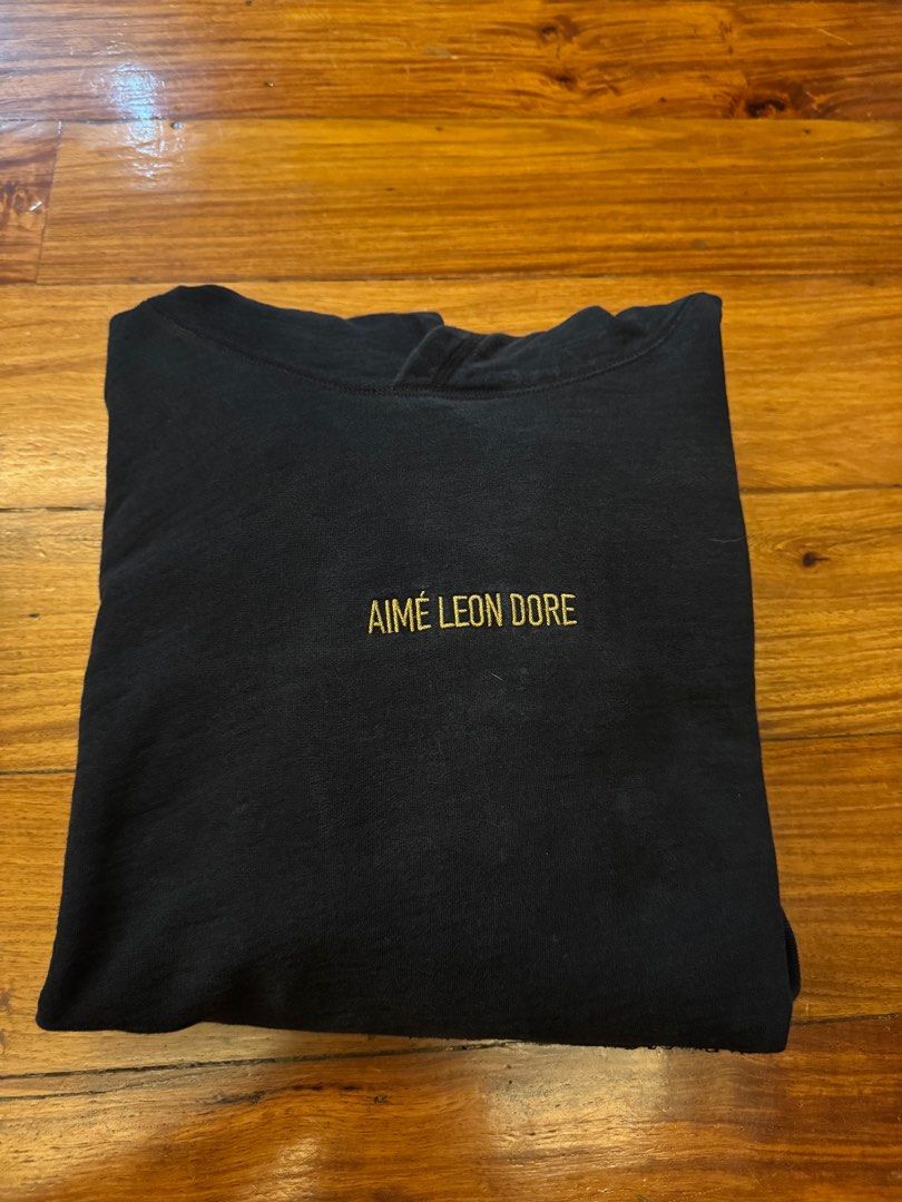 Aime leon dore logo hoodie (Navy blue) (Category: Hoodies) located in Manila. Submitted by declutter071996 (Listing ID 1400527061, Image 3). Description: Aime leon dore logo hoodie (Navy blue) Size XL Issue: fading and cut wash tag P2,999 .