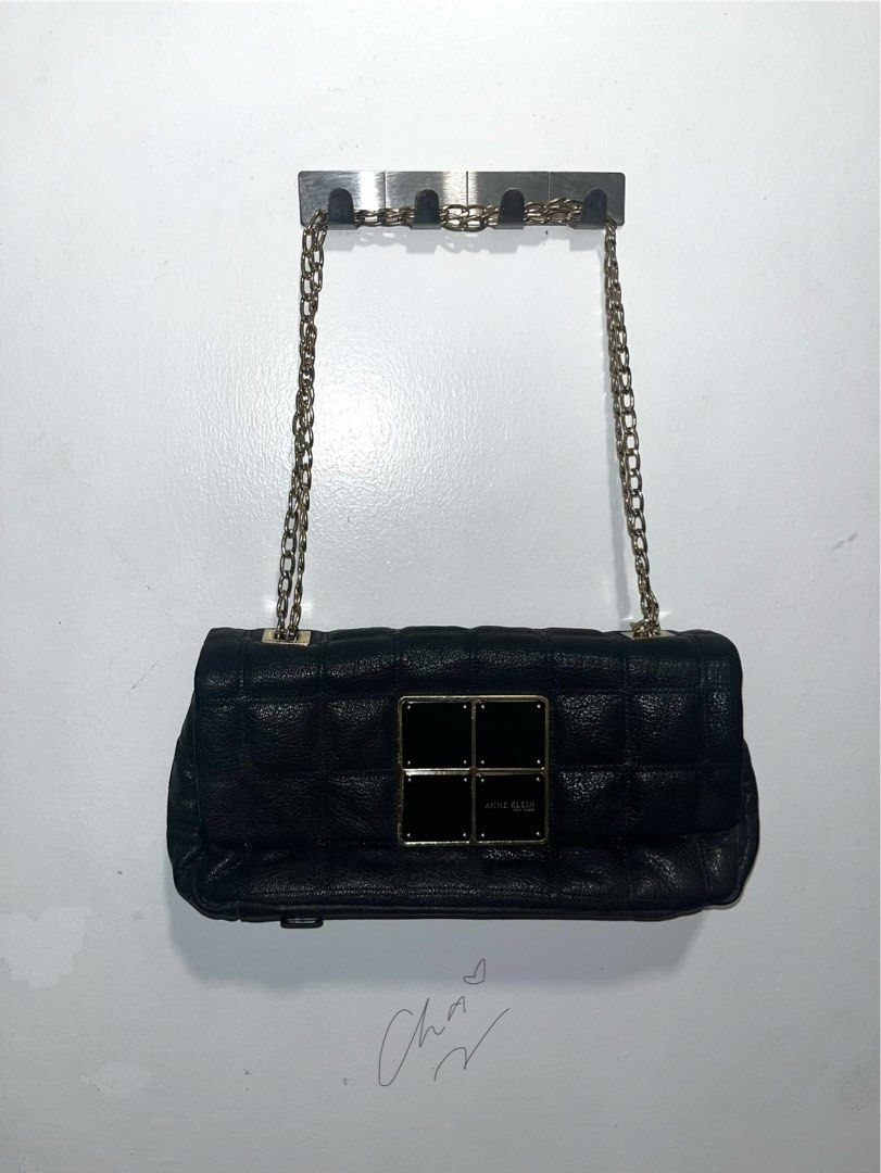 Anne Klein Black Chain Bag (Category: Luxury Bags & Wallets) located in Cainta. Submitted by chaching_corner (Listing ID 1400547621, Image 1). Description: ORIGINAL Anne Klein New York black quilted shoulder bag with a chain strap * very good condition * 2 compartments and 1 zipper compartment * Magnetic lock * minimal scratches on hardware but not noticeable * rfs: di na masyadong nagagamit * 2-way chain strap 📦Meet-up at Cainta or Eastwood are