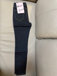 （分類：）位於 。 由 sckit 提交（商品編號 1400424057，圖片 1）。簡介： 。
