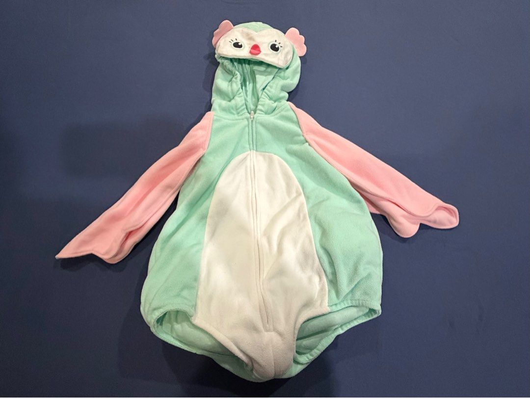 Carter's Owl Costume - 24 Months (Category: Babies & Kids Fashion) located in Muntinlupa City. Submitted by emvn (Listing ID 1400553187, Image 1). Description: Carter's Plush Owl costume for 1-3yo. Green & pink, hooded and with wings. .
