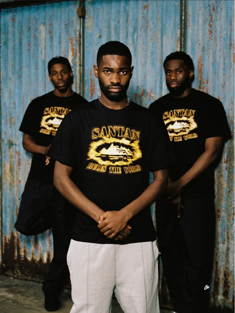 Corteiz X Santan Dave UK Rapper Tee (Pre Order), Men's Fashion, Tops ...