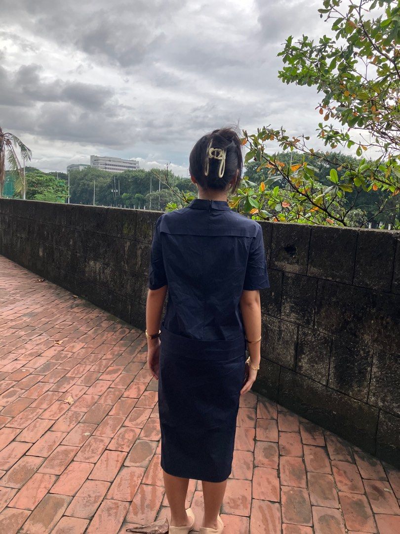 COS DRESS (Category: Dresses) located in Makati City. Submitted by rubyaltiche (Listing ID 1400579325, Image 2). Description: COS DRESS NAVY BLUE SIZE 36 on tag small.