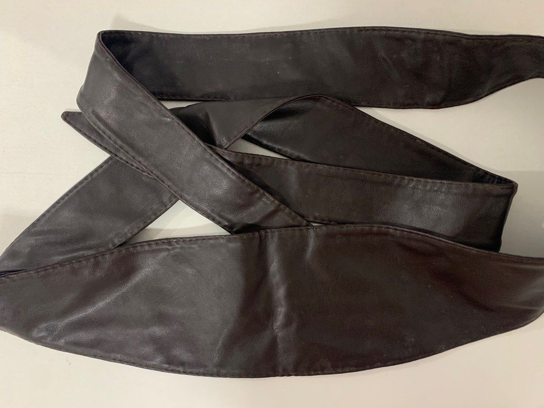 Dark brown leather obi belt (Category: Looking For) located in Abucay. Submitted by byppishh__ (Listing ID 1400470755, Image 2). Description: Preloved. Used once for a cosplay event. Like New.