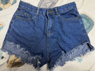 (Category: ) located in . Submitted by ss2_88 (Listing ID 1400523309, Image 1). Description: .