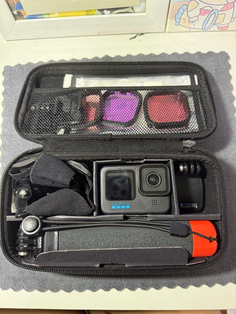 GoPro Hero 11 Black (Category: Video Cameras) located in Manila. Submitted by adfantilagan (Listing ID 1400536576, Image 2). Description: Inclusions: HERO11 Black Camera (2) Rechargeable Enduro Battery Curved Adhesive Mount Mounting Buckle Thumb Screw w/ free Telesin Diving Rig Stabilizer .