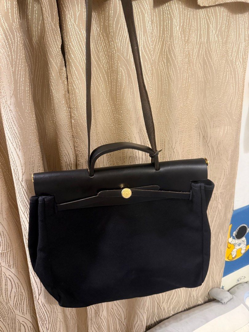 Hermes herbag (large) (Category: Luxury Bags & Wallets) located in Binalonan. Submitted by sheenaluxarchive (Listing ID 1400492631, Image 1). Description: Self authentication I cant find anycode Ang ganda ng leather niya super Rank AB With lock and key.