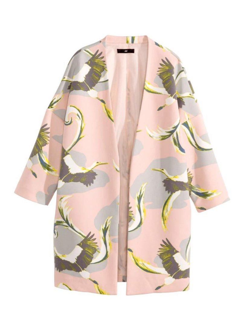 H&M Pink Coat (Category: Coats, Jackets and Outerwear) located in Manila. Submitted by dodebelen (Listing ID 1400472987, Image 1). Description: H&M Pink Coat Size M Used once in Korea.