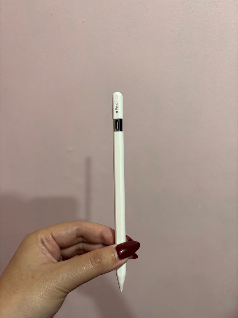 iPad Air 13-inch (M2) (Category: iPad) located in San Juan City. Submitted by kylle_m (Listing ID 1400443784, Image 3). Description: iPad Air 13-inch (M2) 256GB Color: Starlight Connectivity: Wi-Fi Very good condition, I bought it last March 2025. No scratches and issues (girl owner hehe) Only used the iPad for games. Comes with case, box and pencil. I can do meet-ups for buyer to check the items. RFS: Hindi po masyado nagagamit ng owner, for gam