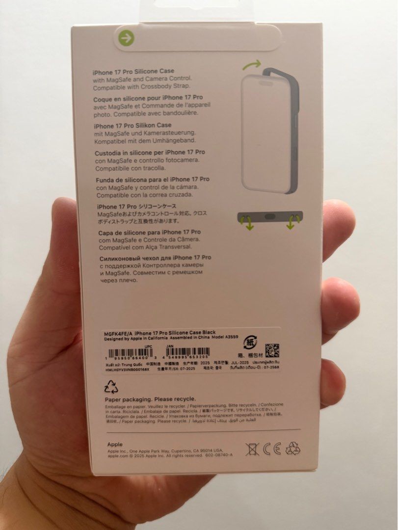IPhone 17 Pro Silicone Case with Magsafe & Camera Control - Black (Brand New/Never Opened) (Category: Cases & Sleeves) located in Quezon City. Submitted by dadabols (Listing ID 1400523174, Image 2). Description: Original Apple Product. Never Opened. Original Price: Php 3,390.00 RFS: Freebie. Will Not Use. .