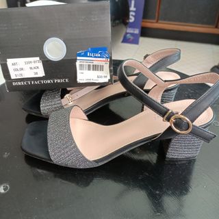(Category: ) located in . Submitted by beemeey (Listing ID 1400443170, Image 1). Description: .