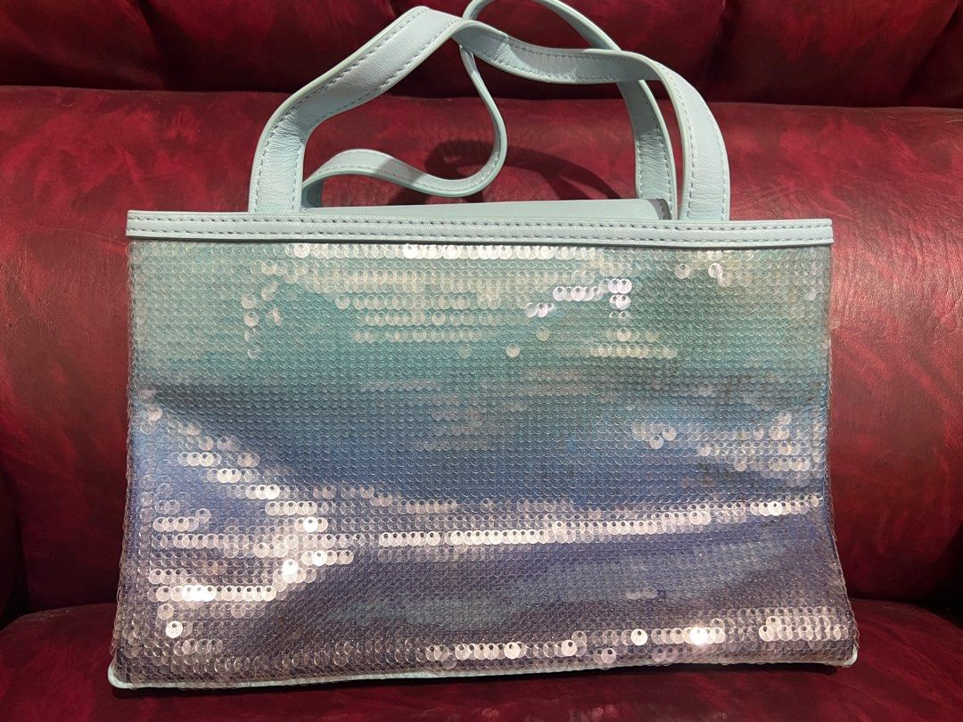 Kate Spade Sam Icon Ombré Sequin Small Tote (Category: Luxury Bags & Wallets) located in Las Pinas. Submitted by bitsnfinds (Listing ID 1400431687, Image 3). Description: Original and authentic Kate Spade handbag. Good as new. Strap included.