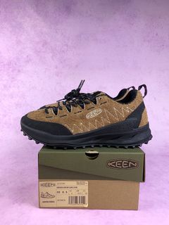 (Category: ) located in . Submitted by khai.uasneakers (Listing ID 1400534077, Image 1). Description: .