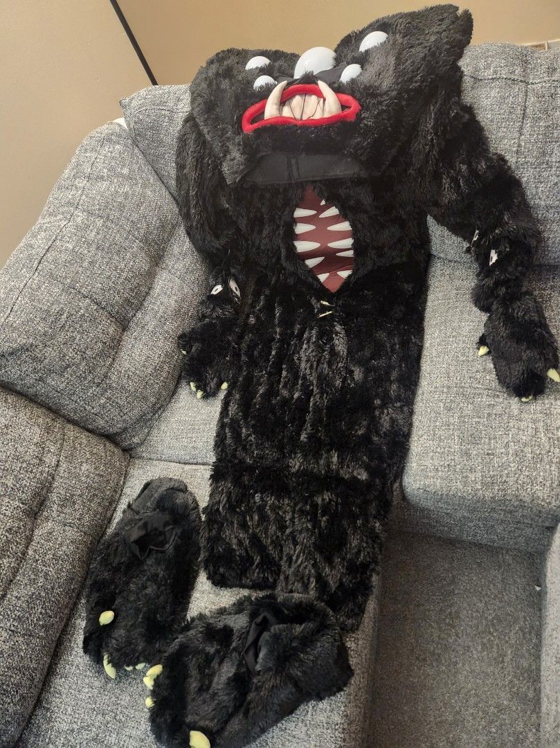 Killy Willy Poppy playtime Halloween costume - XL kids, sz 14-16 (Category: Home & Furniture) located in North York. Submitted by real_reah (Listing ID 1400579376, Image 3). Description: Poppy Playtime Killy Willie Costume, Sz XL Kids (14-16) -From Spirit Halloween, full coverage costume with mask and shoe covers *Only $70! -Can fit a small/petite adult. (I wore it once for not even an hr) -Item is like new! Excellent quality, very detailed costu