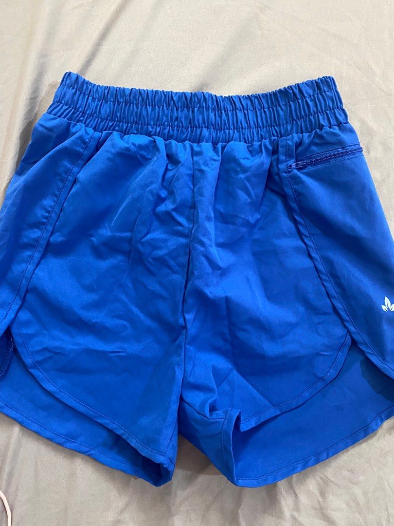 Lotus Active Wear Running Shorts (Category: Shorts) located in Mariveles. Submitted by elicopter (Listing ID 1400440740, Image 2). Description: Brand New / Too big for me - Size: S - Color: Blue - Condition: Excellent - Features: Comfortable fit, pocket for essentials - Perfect for running or casual wear.