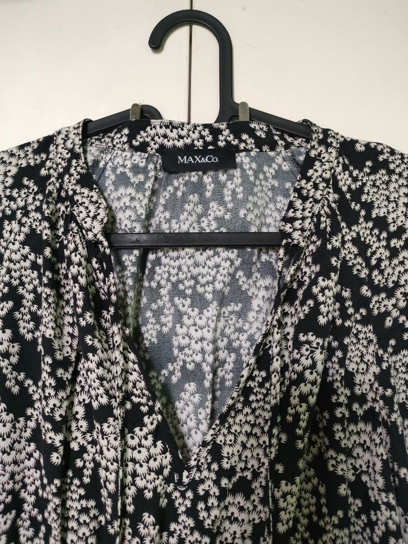 Max&Co Floral Print Dress (Category: Dresses) located in Makati City. Submitted by declutteriaa_mama (Listing ID 1400429952, Image 3). Description: - Max&Co floral print dress - Fits small body frames - Features long sleeves - Flattering cinched waist - V-neckline with tie detail - With Side Zip - Can be worn for casual and semi-formal events.