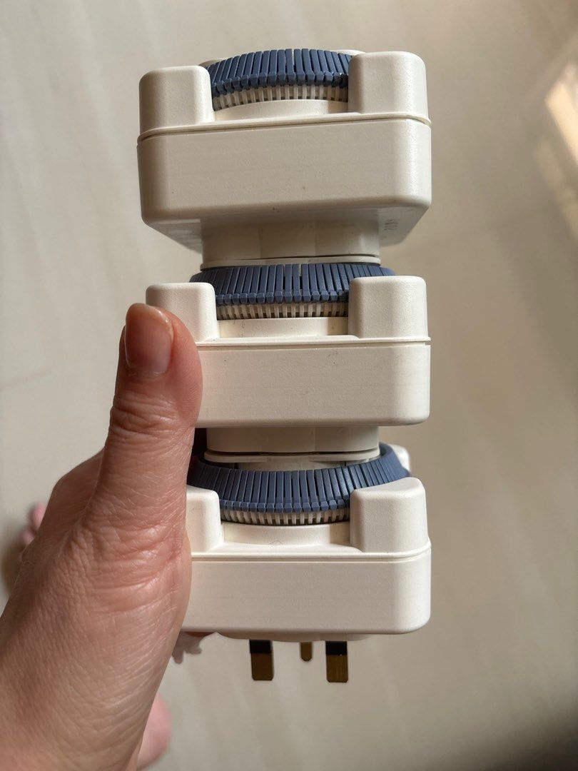 Mechanical Timer - White (Category: Electrical, Adaptors & Sockets) located in Singapore. Submitted by joanna.declare (Listing ID 1400414481, Image 1). Description: .