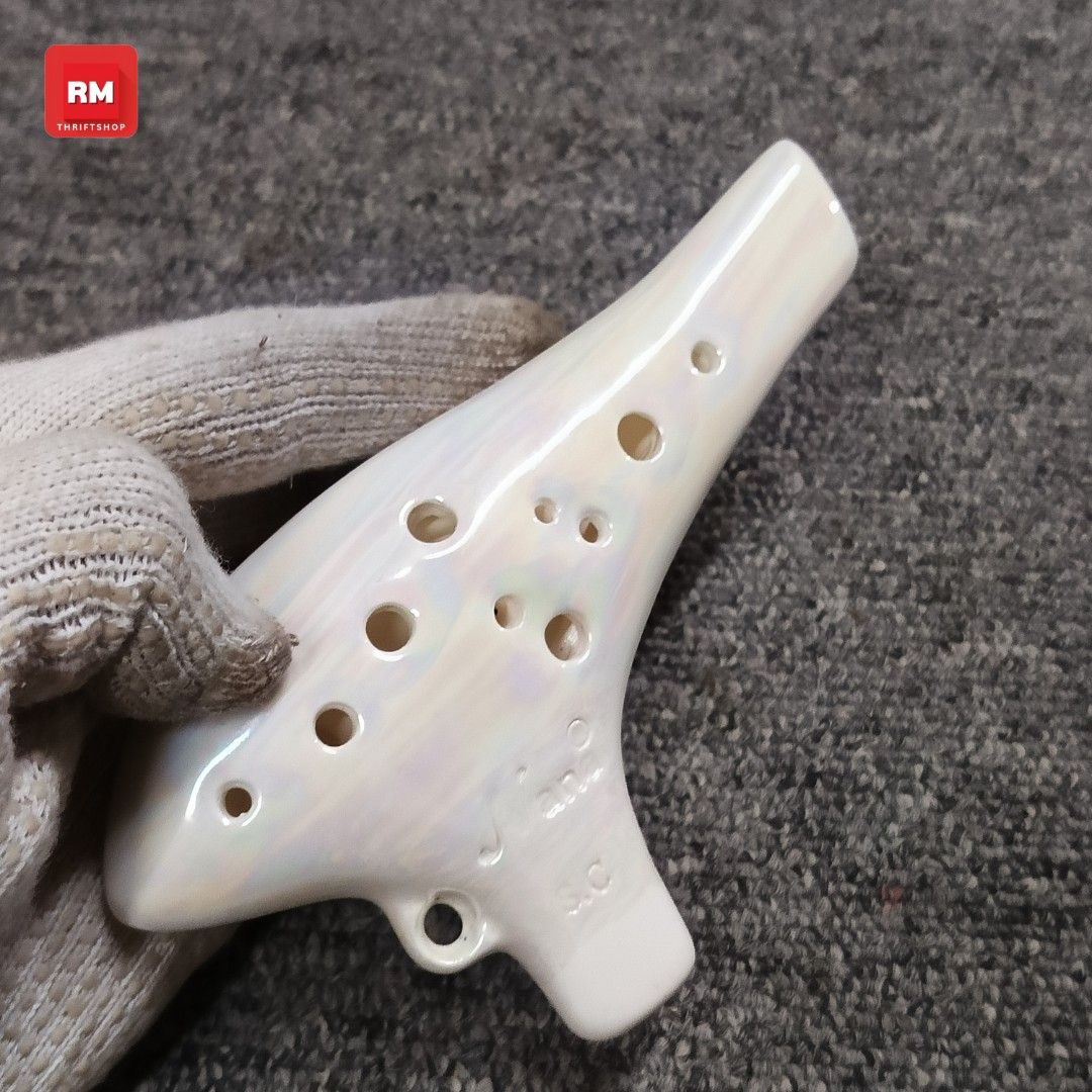 Nana Ocarina Pearlized Ceramic | Z (Category: Musical Instruments) located in Meycauayan. Submitted by redmants2011 (Listing ID 1400457966, Image 1). Description: Price Fixed Flash Express Z.