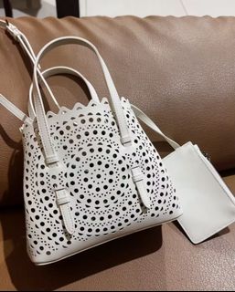 (Kategori: ) berada di . Dikirim oleh debarshop (ID iklan 1400476227, Gambar 1). Deskripsi: .