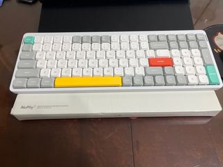 （分類：）位於 。 由 davistop 提交（商品編號 1400569018，圖片 1）。簡介： 。