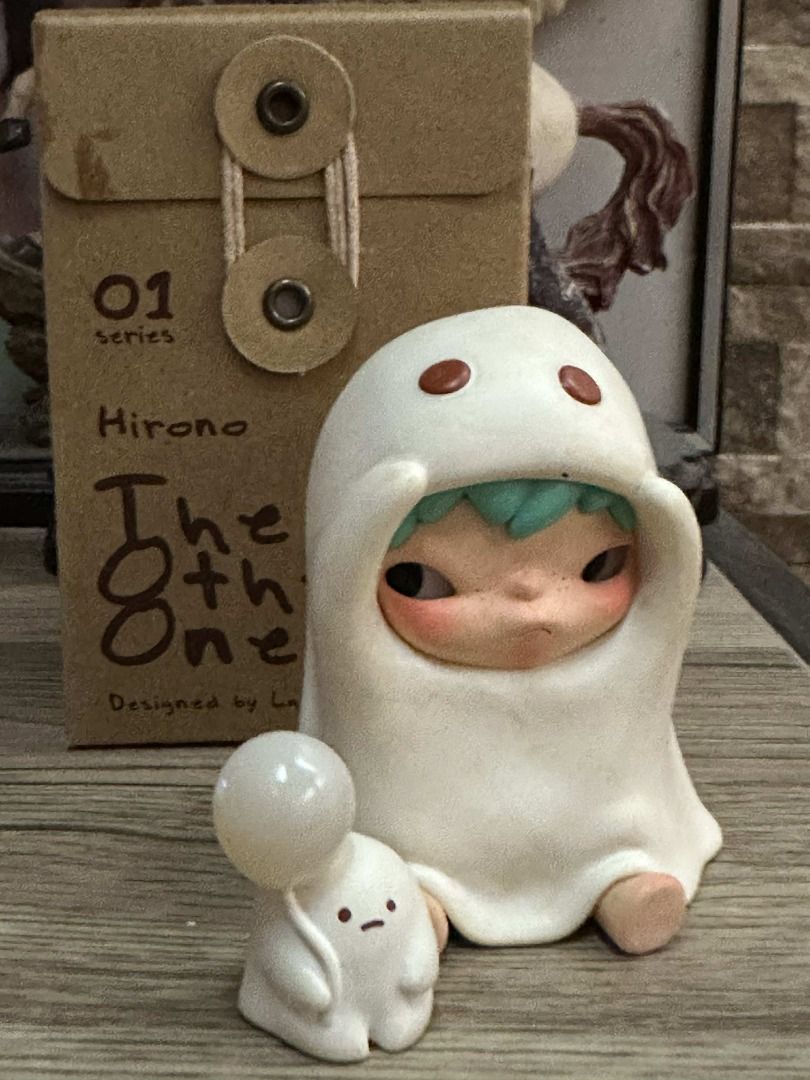 POP Mart Hirono Ghost (Category: Designer & Blind Box Toys) located in Caloocan City. Submitted by fc20ronio39455 (Listing ID 1400555776, Image 1). Description: Back in Box complete w card.