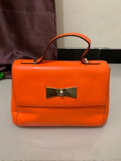 (Kategori: ) berada di . Dikirim oleh graciestuff (ID iklan 1400459100, Gambar 1). Deskripsi: .