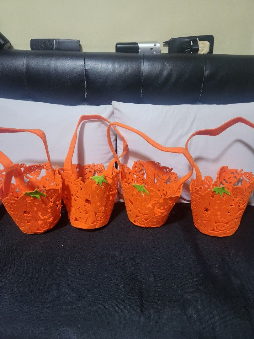Pumpkin Halloween basket (Category: Everything Else Others) located in Pasig City. Submitted by js.authenticlux (Listing ID 1400575157, Image 3). Description: * halloween pumpkin basket * 4pcs available * 200 each * call txt 09178029682.