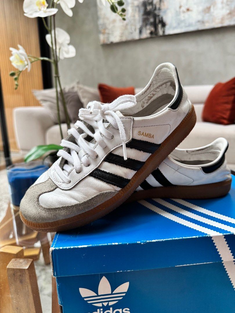 Samba decon (Category: Sneakers) located in Las Pinas. Submitted by jadrie (Listing ID 1400472371, Image 2). Description: .