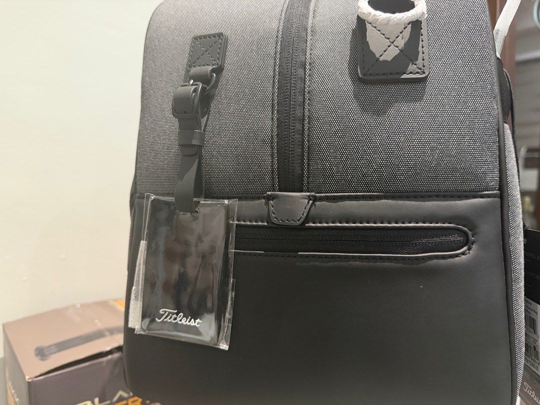 Titleist Pursuit Boston Bag Duffel (Category: Golf) located in Davao. Submitted by shesellsssss (Listing ID 1400489219, Image 3). Description: .