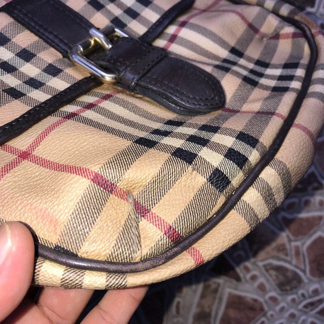 Vintage Burberry Nova Check Sling Bag (Category: Luxury Bags & Wallets) located in Iriga City. Submitted by goldrags. (Listing ID 1400583459, Image 3). Description: Freeship.