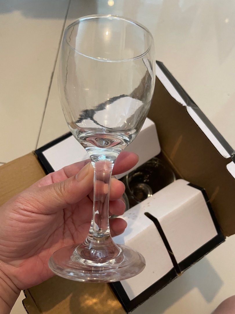 Wine Glasses Set of 6 (Category: Dinnerware & Cutlery) located in Cebu City. Submitted by fae99 (Listing ID 1400477190, Image 3). Description: WINE GLASS 6pcs Set VOL: 325ML SIZE: TOP: 6.2 cm BASE: 7.1 cm HEIGHT: 19.5 cm.